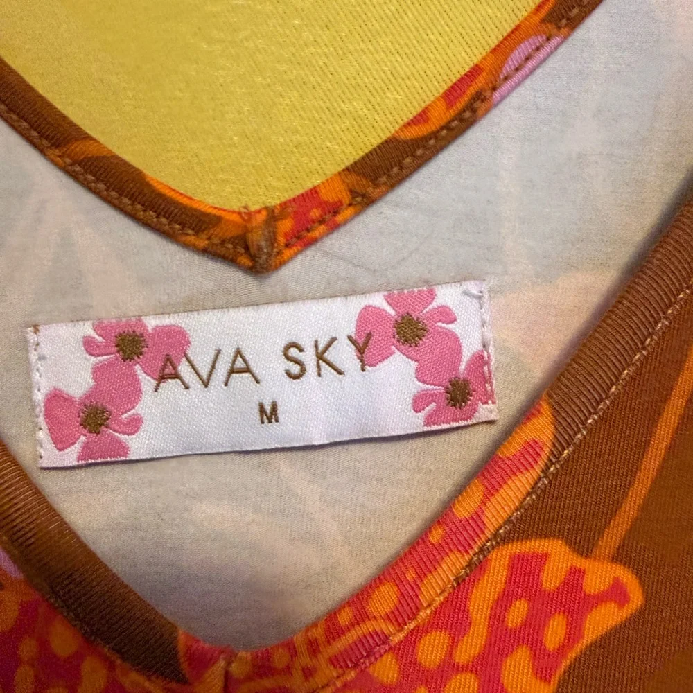 Ava Sky Vibrant Orchid V Neck Sleeveless Jumper M - Picture 2 of 4